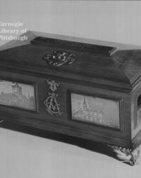 Casket of oak which contained the burgess ticket of Jedburgh, Scotland, 4th October, 1894