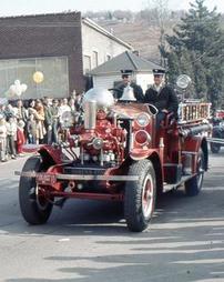 Antique Fire Engine in Maple Festival Parade on Center St.
