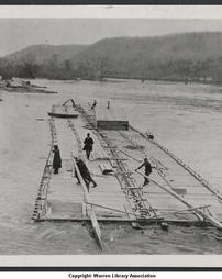 Lumber Raft (1885)