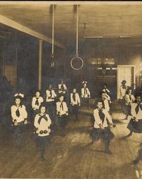 Girls gym class, 1907
