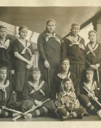 Hockey Squad - 1915-1916