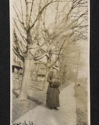 [Elizabeth] [B]ess Taylor, W. 4th St. [Williamsport, Pa.] (April 1914)