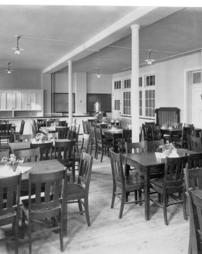 Dining room, 15th and Race St., 1915
