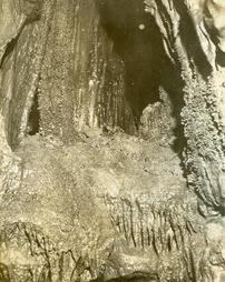 Crystals on stalagmites and stalactites