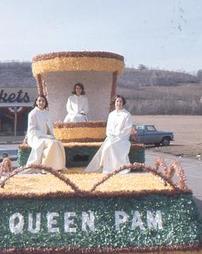 Maple Queen Float Parked