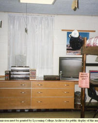 Skeath Hall, Dormitory Room at 1996 Orientation