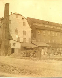Flour and Cotton Mill with 2 wagons