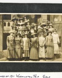 Girls' field trip to Washington, DC, 1911
