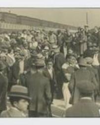 Ambridge Strike 1933 Picket Line Crowd Photograph