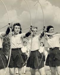 Girl's archery, 1943