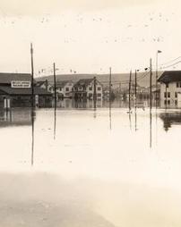 Looking west toward intersection of Third and Washington Boulevard in 1936 flood