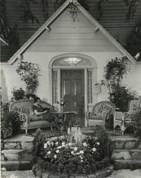 1931 Philadelphia Flower Show. Conard-Pyle Co. Rose Exhibit