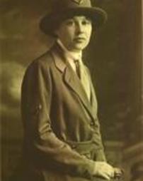 1918 Effie Shields