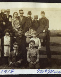 McMurray School students, 1917/1918.