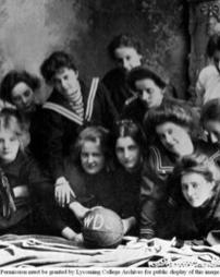 Ladies' Basketball Team, 1899-1900