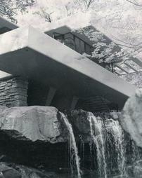 Frank Lloyd Wright's "Fallingwater"